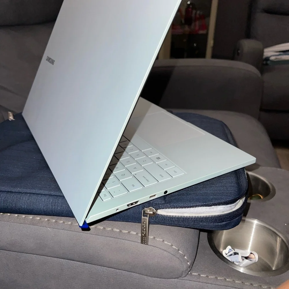 Samsung Galaxy Book Ion Laptop 15.6